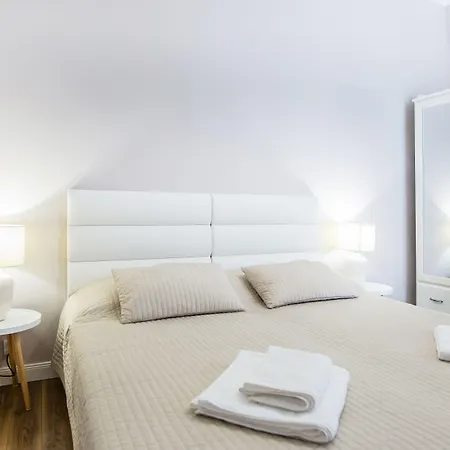 Krakow Central Apartments *