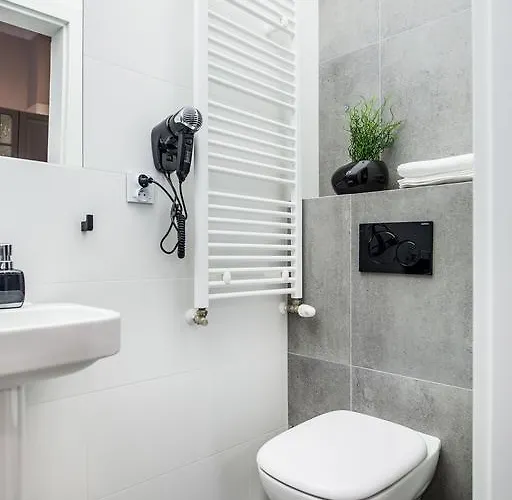 شقة Krakow Central Apartments